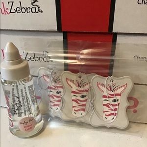 3 Go-Cards and 1 bottle of cotton candy soaks